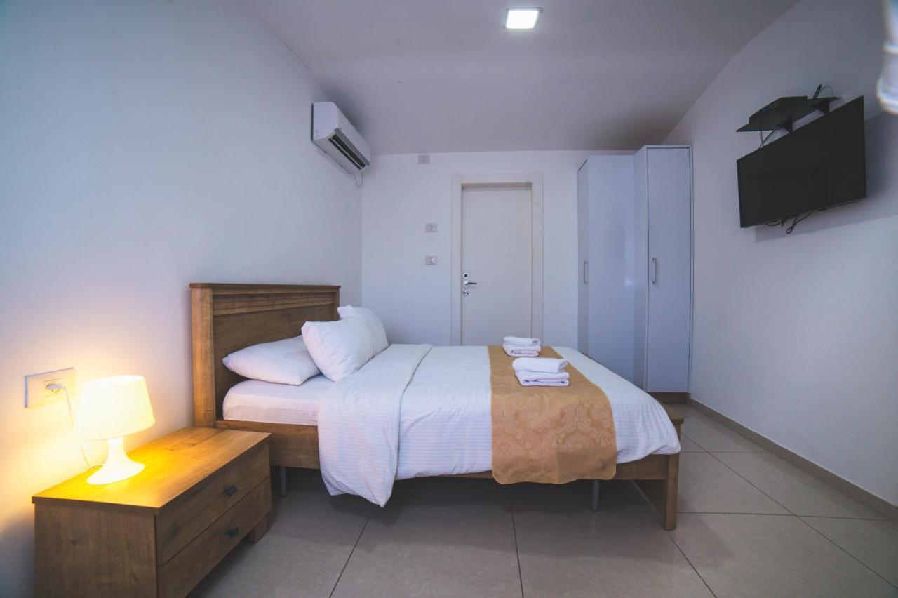 Agamim Hotel Ashkelon Exterior foto
