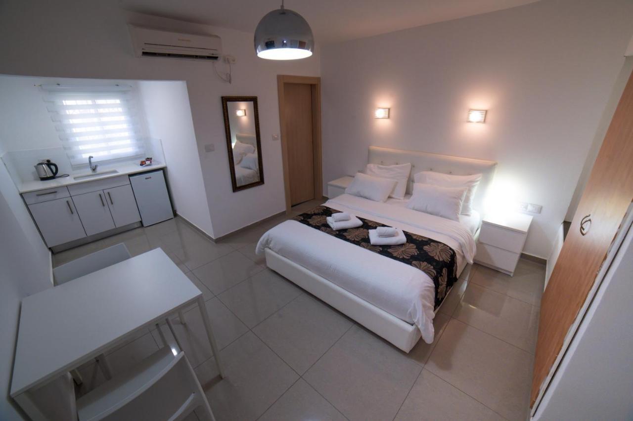 Agamim Hotel Ashkelon Exterior foto
