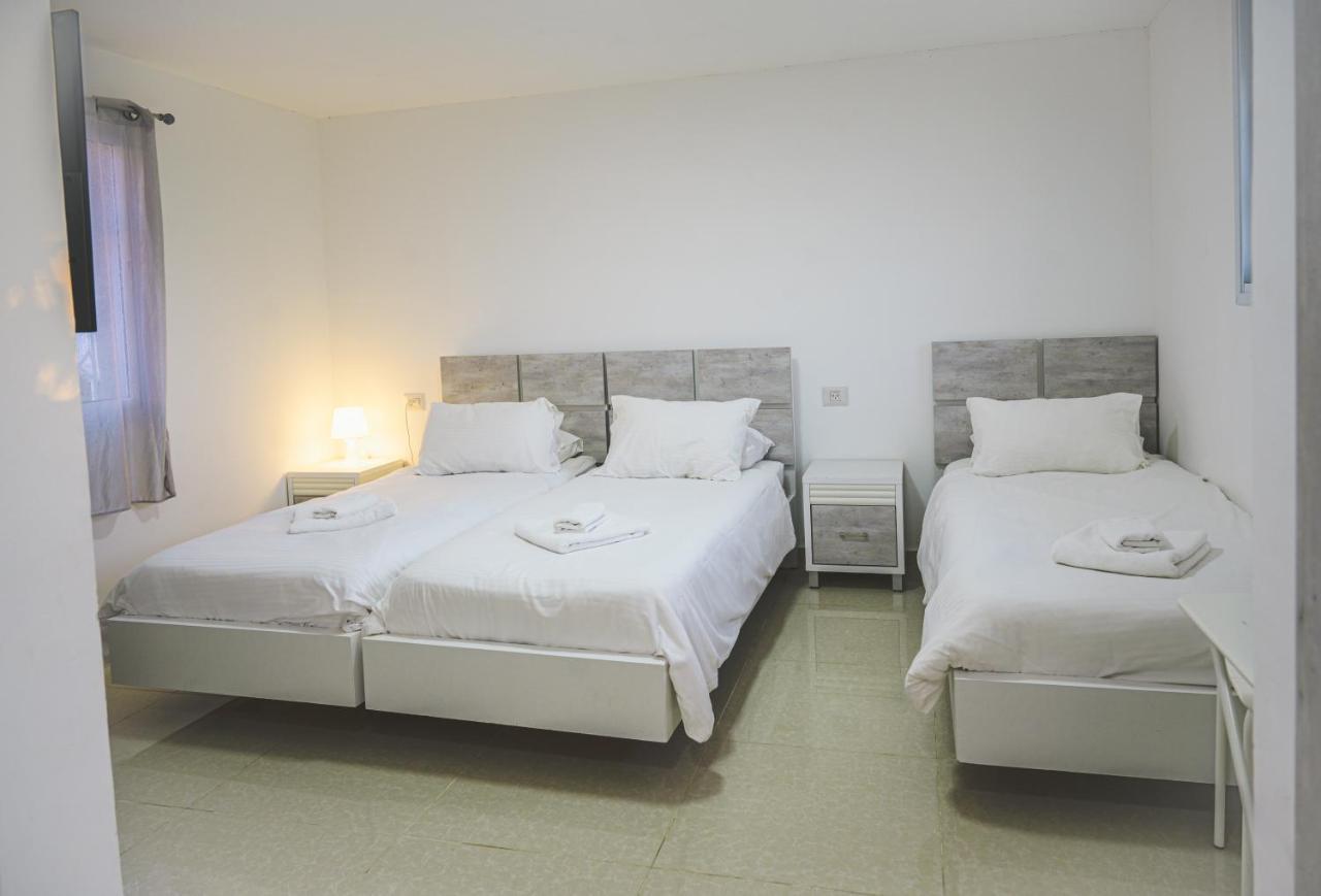Agamim Hotel Ashkelon Exterior foto