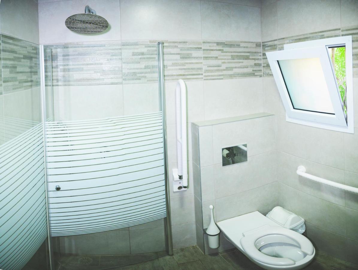 Agamim Hotel Ashkelon Exterior foto
