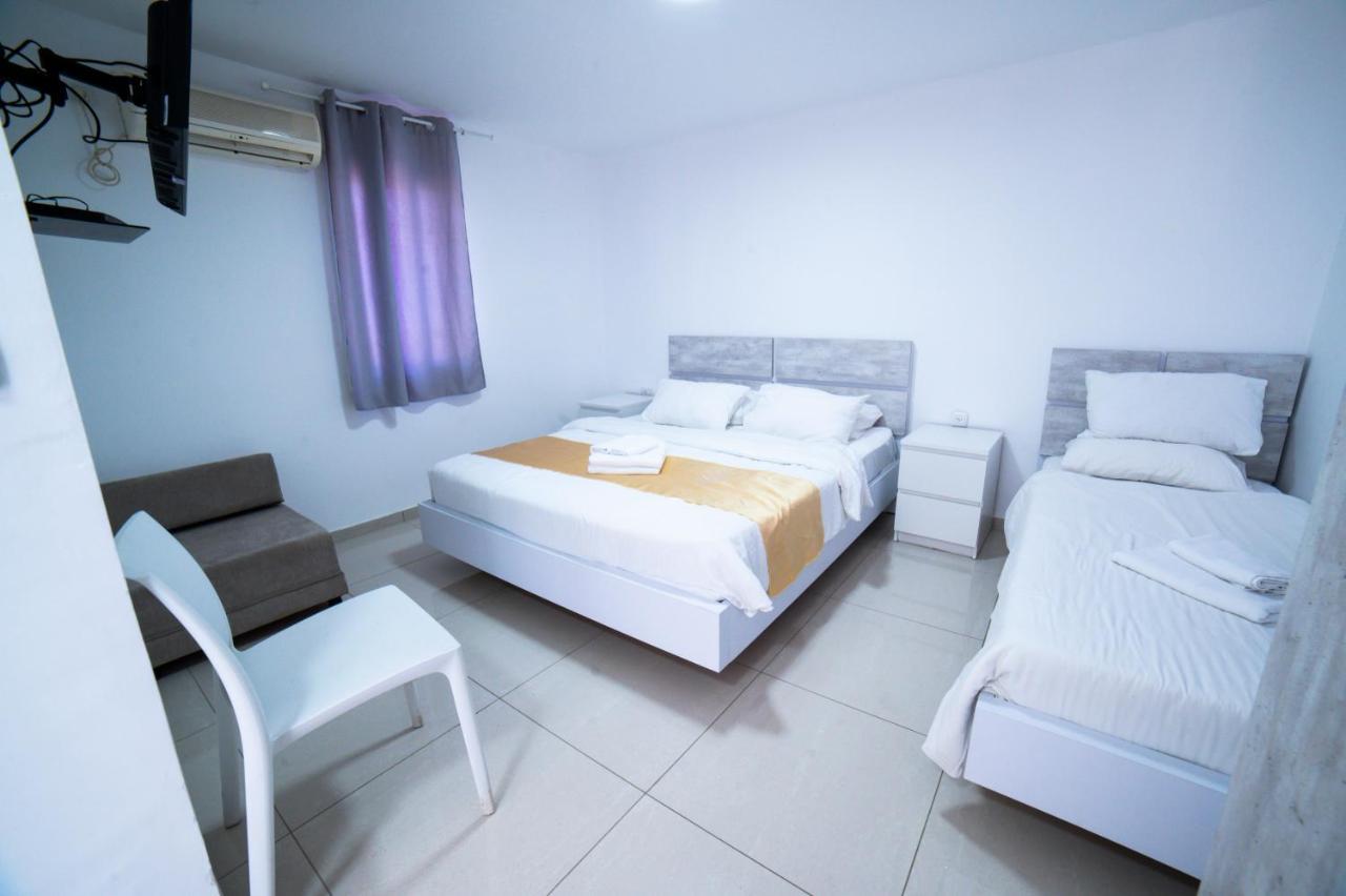 Agamim Hotel Ashkelon Exterior foto